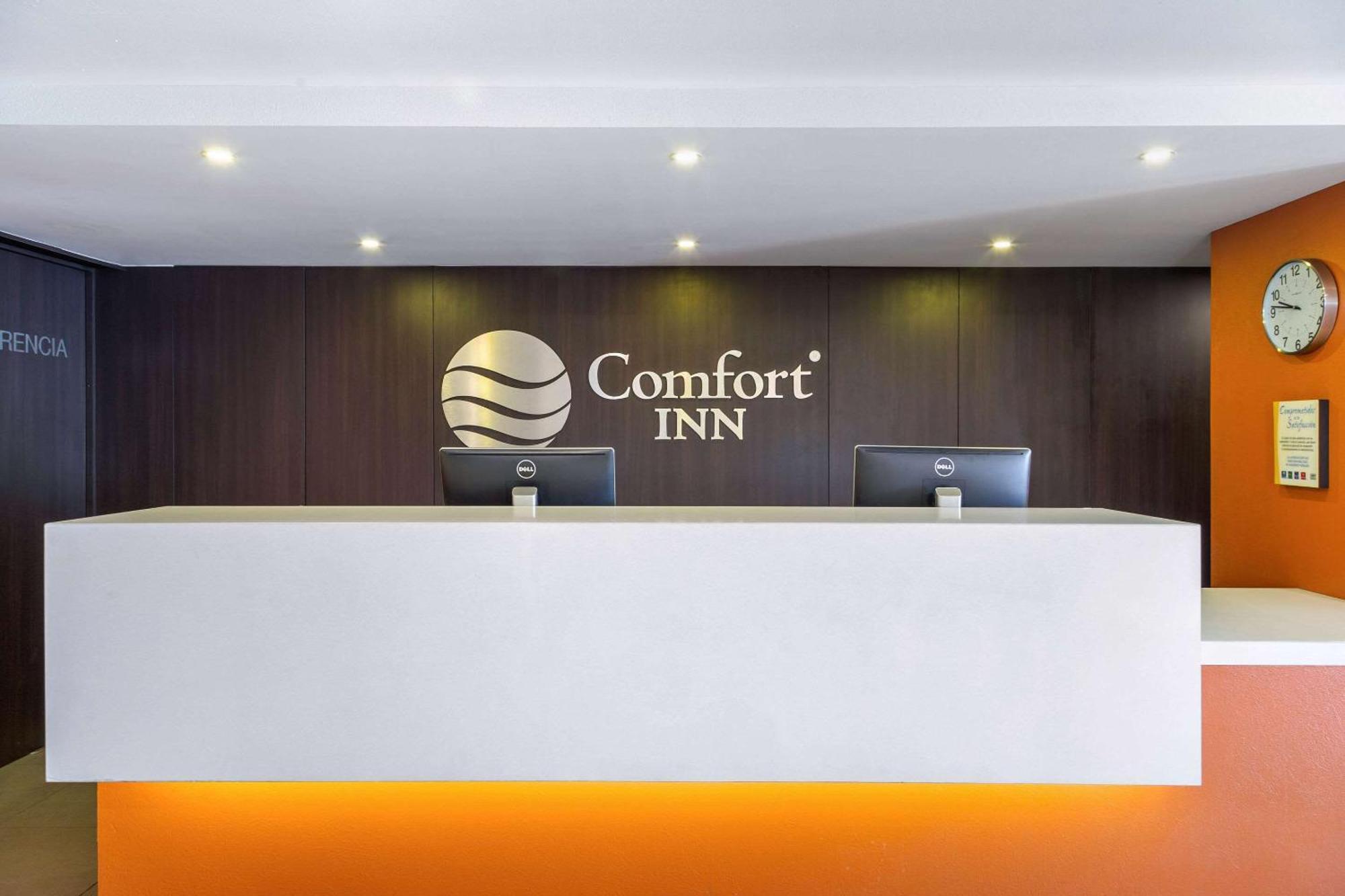 Comfort Inn Сан-Луис-Потоси Экстерьер фото